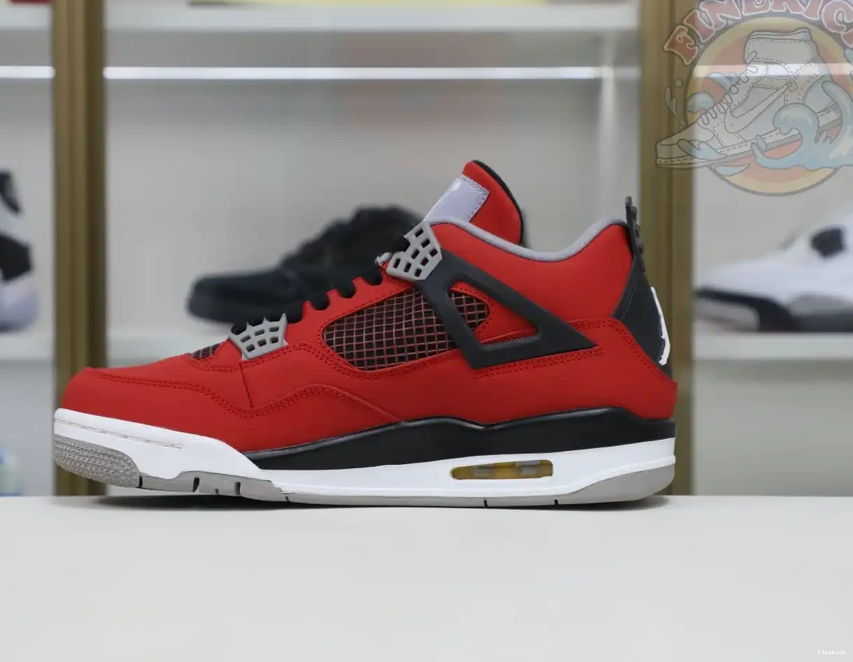 Bravo Jordan Air Jordan4 RetroToro 0520